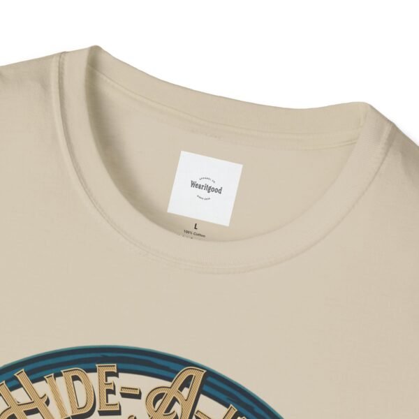 Reel cool Hide-A-Way Fishing Hole Unisex Softstyle T-Shirt - Image 15